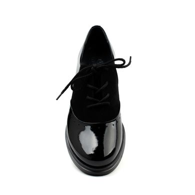 Туфлі з чорного лаку фото